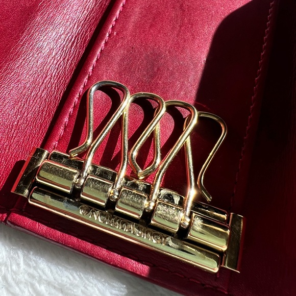 Louis Vuitton Key Case 4 Ring PommeD'Amour Red Vernis - Picture 10 of 14